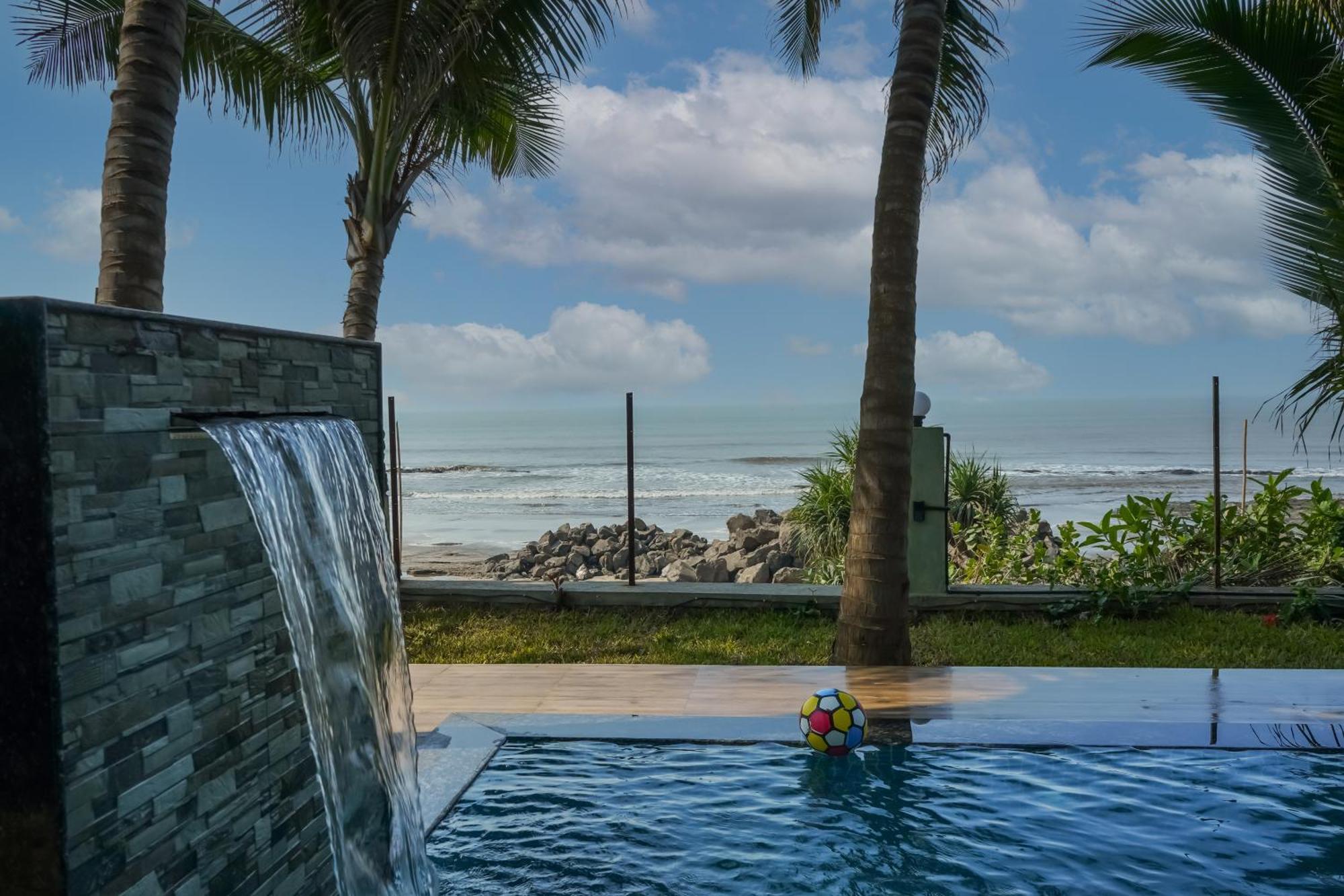 En Ocean Infinity Pool Villa Overlooking Sea ,Beach Touch Alibág Kültér fotó