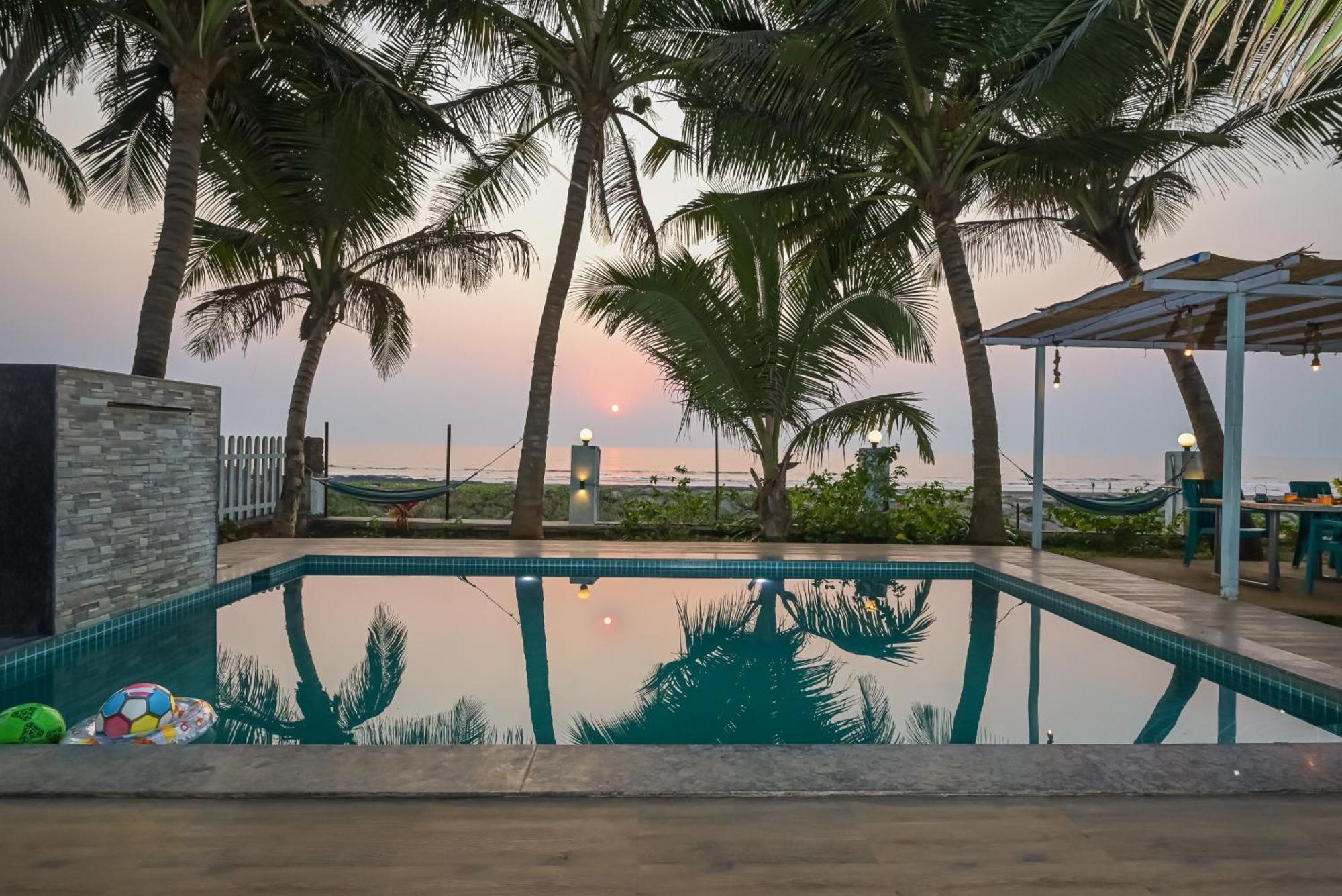 En Ocean Infinity Pool Villa Overlooking Sea ,Beach Touch Alibág Kültér fotó